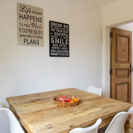 Au Coeur Des Champs 3* Нивель